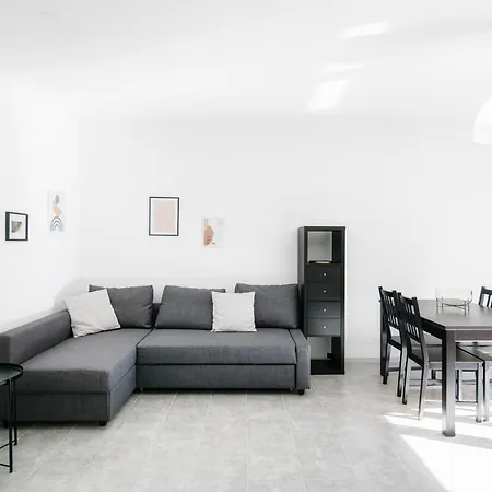 Apartment Valverde *